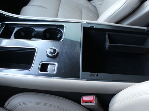 Used 2023 Lincoln Aviator Reserve w/ Equipment Group 201A image 33