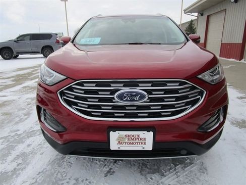 Used 2019 Ford Edge SEL w/ Equipment Group 201A image 4