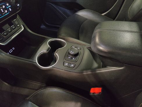 Used 2020 GMC Terrain SLT image 26