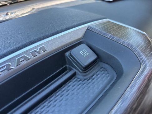 Used 2020 RAM 1500 Laramie image 28