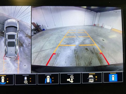 Certified 2023 Chevrolet Traverse Premier w/ Redline Edition image 19