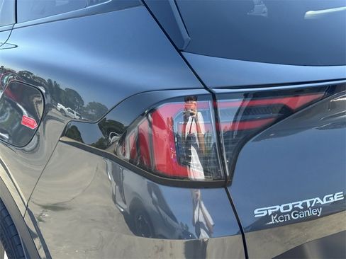 New 2026 Kia Sportage S image 11