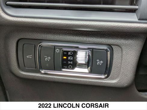 Used 2022 Lincoln Corsair Standard image 20