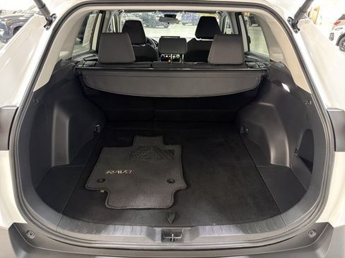Used 2024 Toyota RAV4 XLE w/ Convenience Package FWD image 12