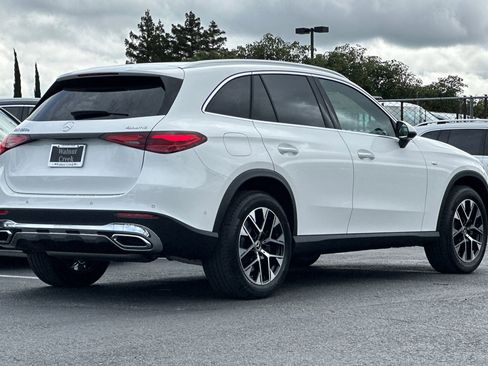 New 2025 Mercedes-Benz GLC 350e 4MATIC image 3