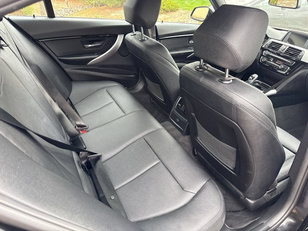 Used 2017 BMW 330i Sedan RWD image 51