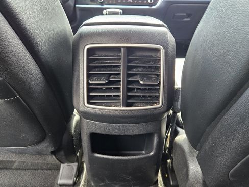 Used 2023 Kia Sportage EX FWD image 11