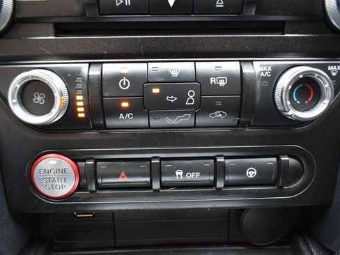 Used 2018 Ford Mustang GT image 19