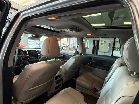 Used 2018 Honda Pilot Elite image 34