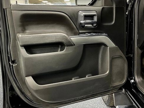 Used 2018 Chevrolet Silverado 1500 LT w/ All Star Edition image 19