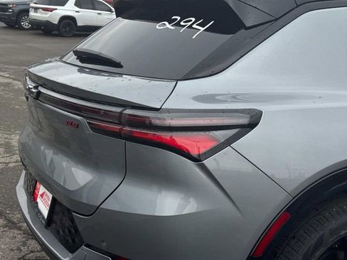 Used 2026 Chevrolet Equinox EV RS image 12