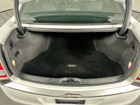 Used 2014 Chrysler 300 C RWD image 30