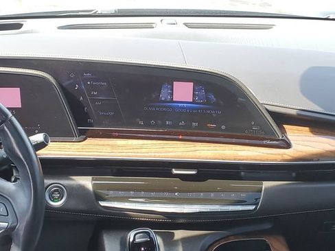 Used 2022 Cadillac Escalade Sport Platinum AWD/4WD image 28