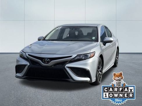 Used 2021 Toyota Camry SE image 47