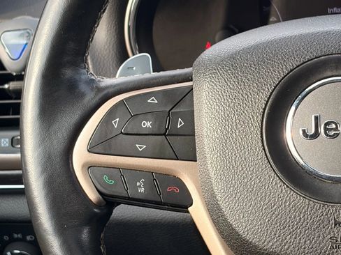 Used 2016 Jeep Grand Cherokee Limited image 28