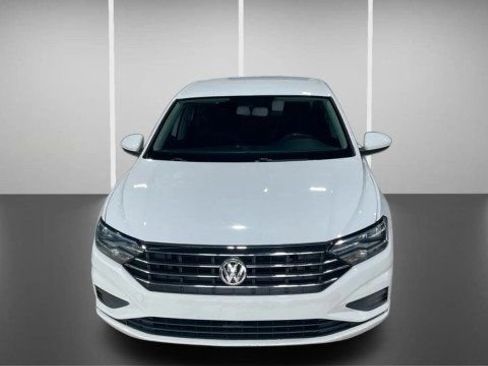 Used 2019 Volkswagen Jetta S w/ Driver Assistance Package image 2