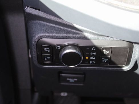 Used 2025 Ford Bronco Badlands image 26