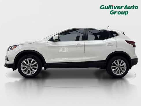 Used 2020 Nissan Rogue Sport S w/ Appearance Package FWD image 3