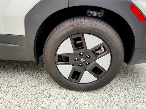Used 2025 Hyundai Santa Fe SEL AWD/4WD image 9