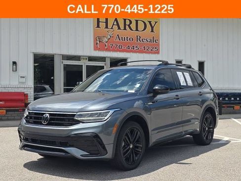 Used 2022 Volkswagen Tiguan SE R-Line AWD/4WD image 1