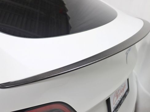 Used 2025 Tesla Model Y Performance image 14