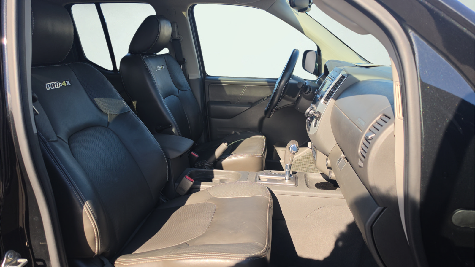 Used 2019 Nissan Frontier PRO-4X w/ Pro-4x Luxury Package AWD/4WD image 29