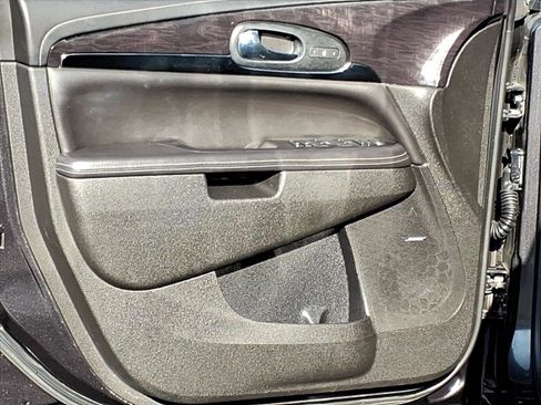 Used 2017 Buick Enclave Premium w/ Trailering Package image 17