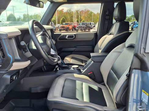 Used 2024 Ford Bronco Wildtrak image 7