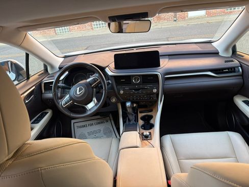 Used 2020 Lexus RX 350L Premium w/ Premium Package AWD/4WD image 16
