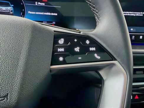 Used 2025 Audi Q5 Premium w/ Convenience Package image 10