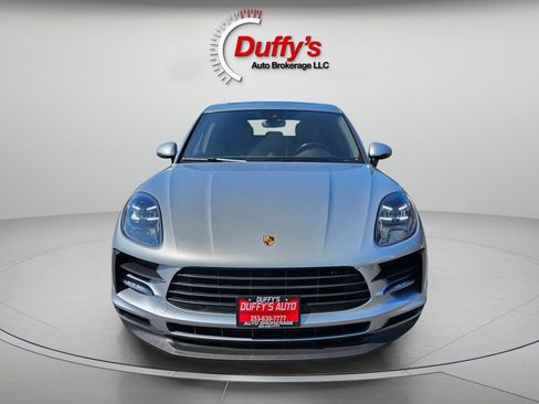 Used 2021 Porsche Macan Premium Pkg w/ Premium Package image 14