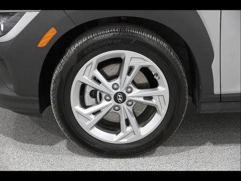 Used 2022 Hyundai Kona SEL image 22