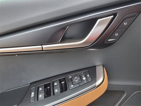 New 2025 Kia EV6 Wind image 17