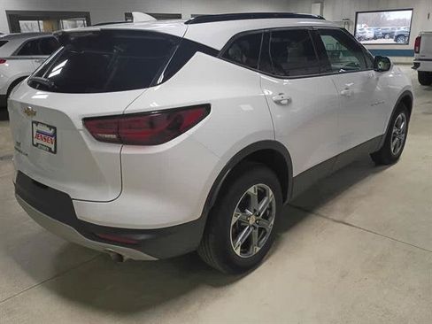 Certified 2025 Chevrolet Blazer LT w/ Convenience Package AWD/4WD image 3
