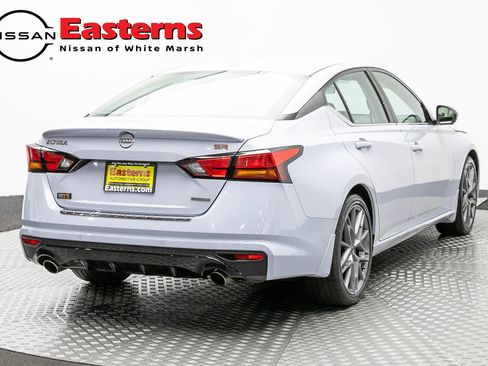 Used 2023 Nissan Altima 2.0 SR FWD image 5