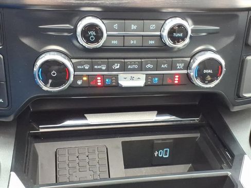 Used 2023 Ford F250 Lariat w/ Lariat Ultimate Package AWD/4WD image 15