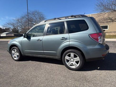 Used 2010 Subaru Forester 2.5X Premium image 4