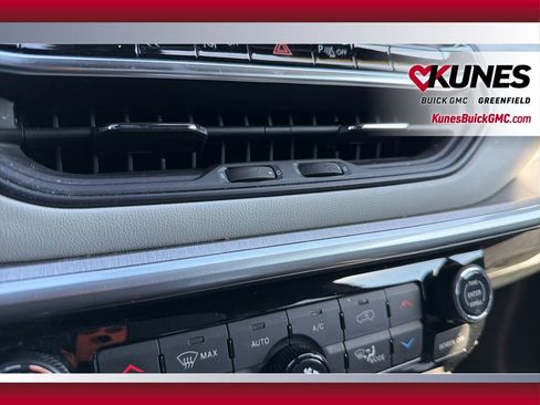 Used 2025 Jeep Compass Limited image 36