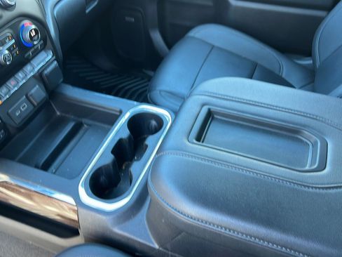 Used 2021 Chevrolet Silverado 1500 LT Trail Boss w/ Convenience Package II AWD/4WD image 20