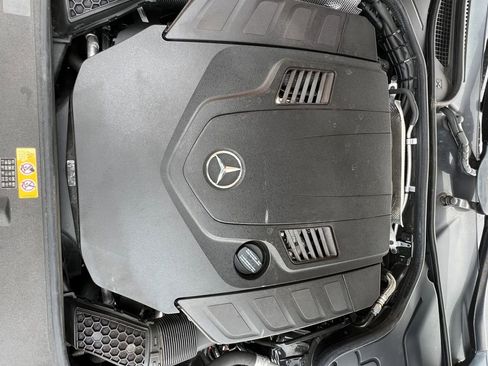 Used 2019 Mercedes-Benz S 560 Sedan image 24