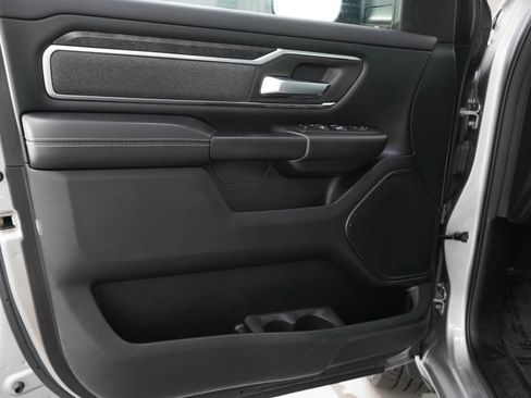Used 2019 RAM 1500 Big Horn AWD/4WD image 17