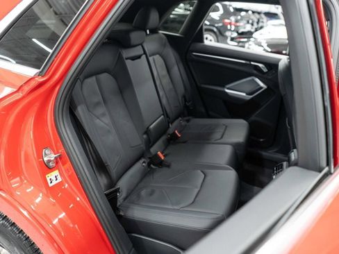 Used 2023 Audi Q3 2.0T Premium image 12