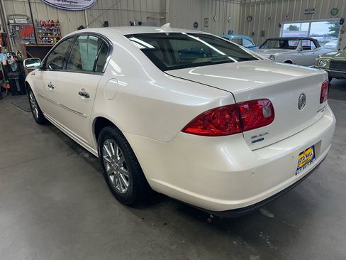 Used 2011 Buick Lucerne CXL image 6