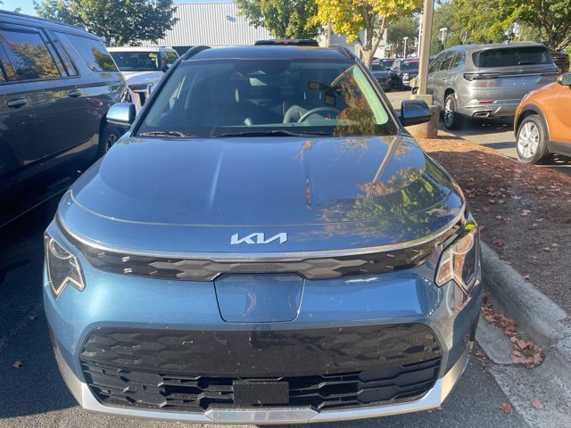 Used 2025 Kia Niro Wind w/ Wind Preserve Package FWD image 1