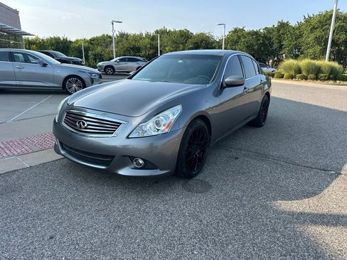 Used 2013 INFINITI G37 x Sedan w/ Premium Pkg AWD/4WD image 1