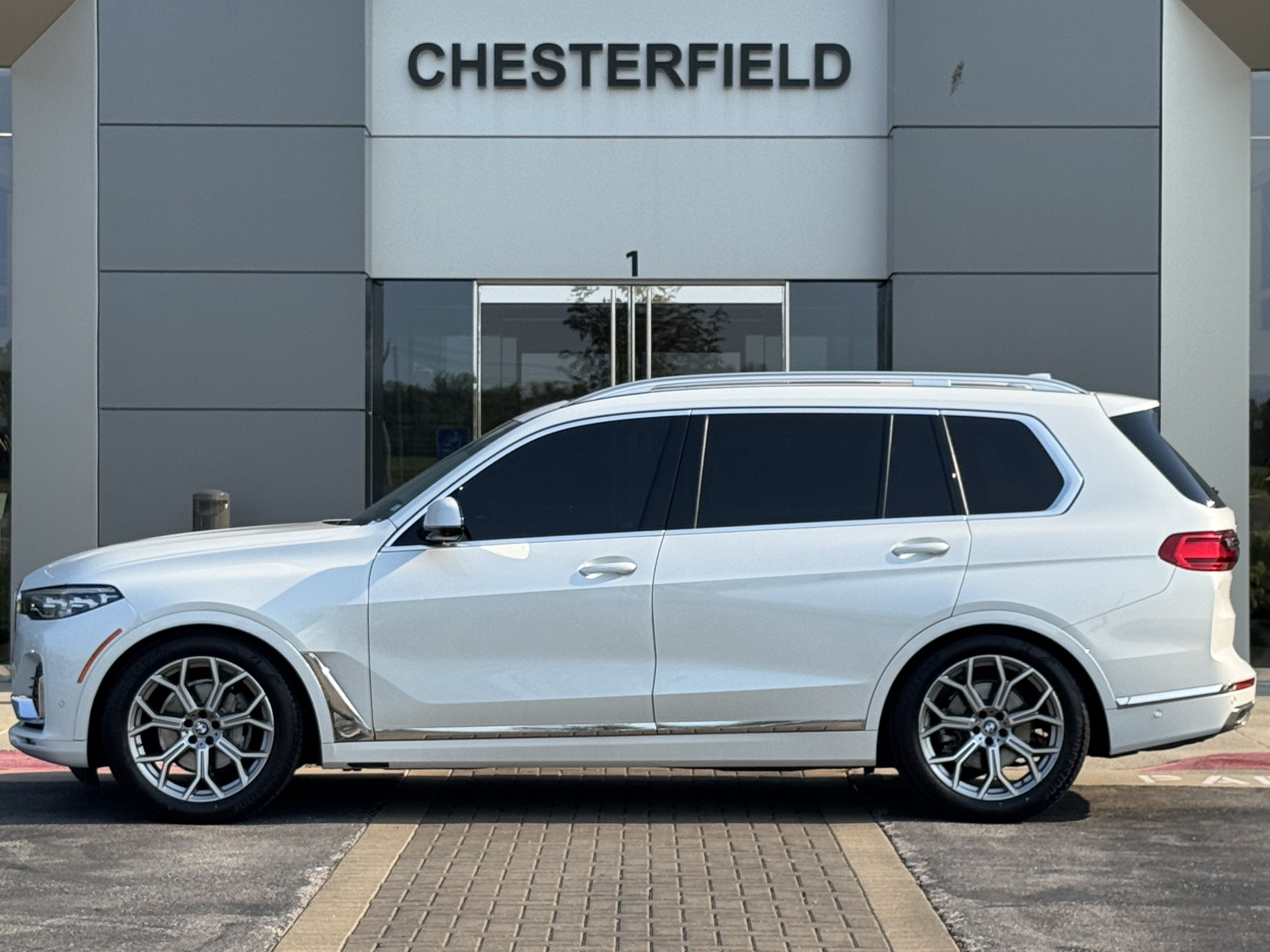 Used 2022 BMW X7 xDrive40i w/ Premium Package AWD/4WD image 6