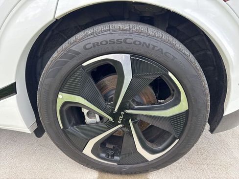 Used 2022 Kia EV6 GT-Line w/ GT-Line Suede Seat Package image 9