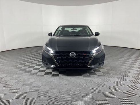 New 2025 Nissan Altima 2.5 SR image 3