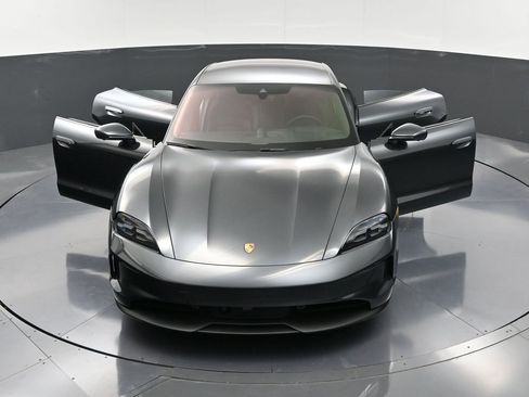 New 2026 Porsche Taycan image 36
