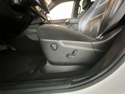 Used 2024 Dodge Durango GT image 14